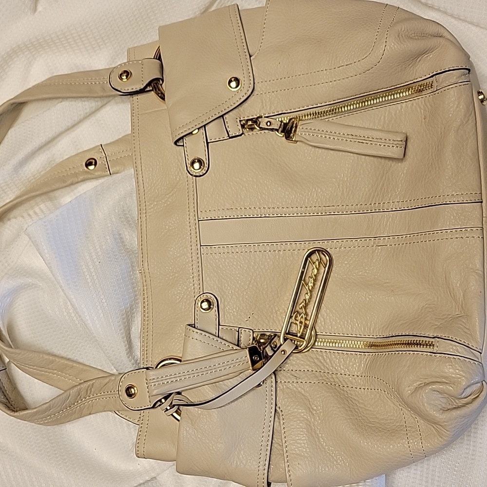 B. Makowsky genuine leather shoulder bag